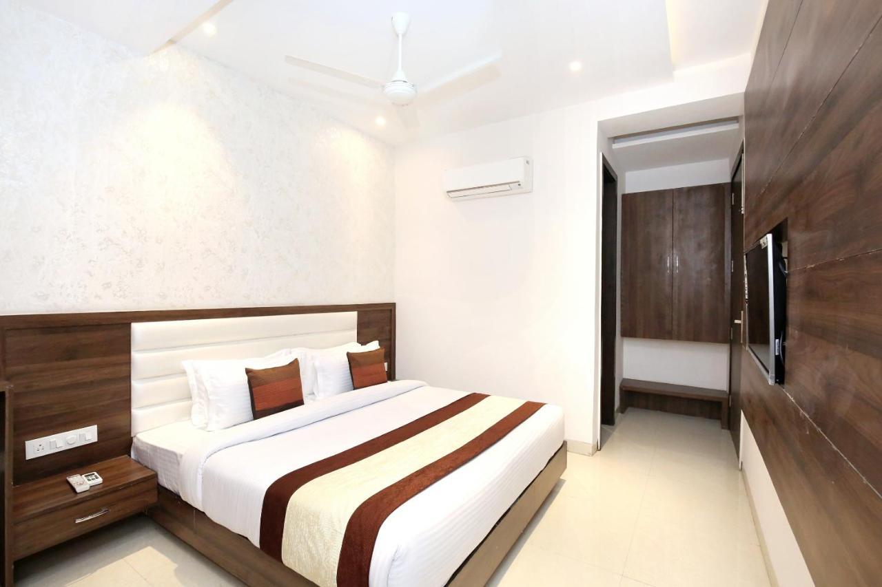 Oyo 11680 Hotel Grand Star Amritsar Exterior foto