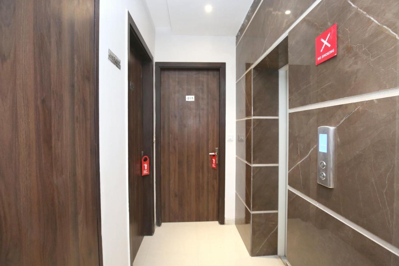 Oyo 11680 Hotel Grand Star Amritsar Exterior foto